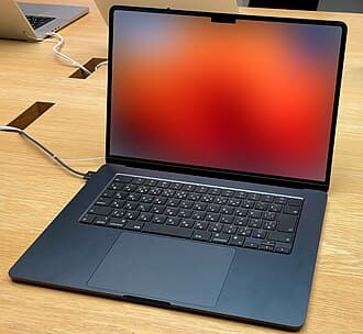 애플, AI 수요에 힘입은 Mac 판매 호조에 놀라