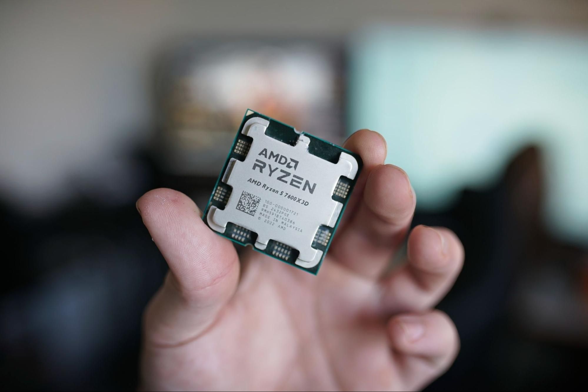 AMD, 6코어 Zen 5 X3D CPU 출시 가능성 시사