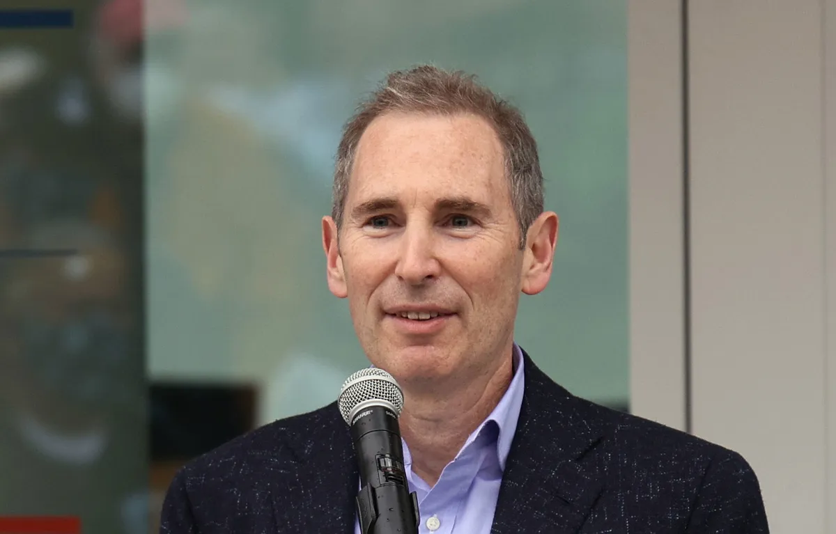 AI 업계 소식: 아마존 CEO, 앤스로픽 모델 관련 우려 제기한 것으로 알려져 전 세계 접근 차단 조치 전